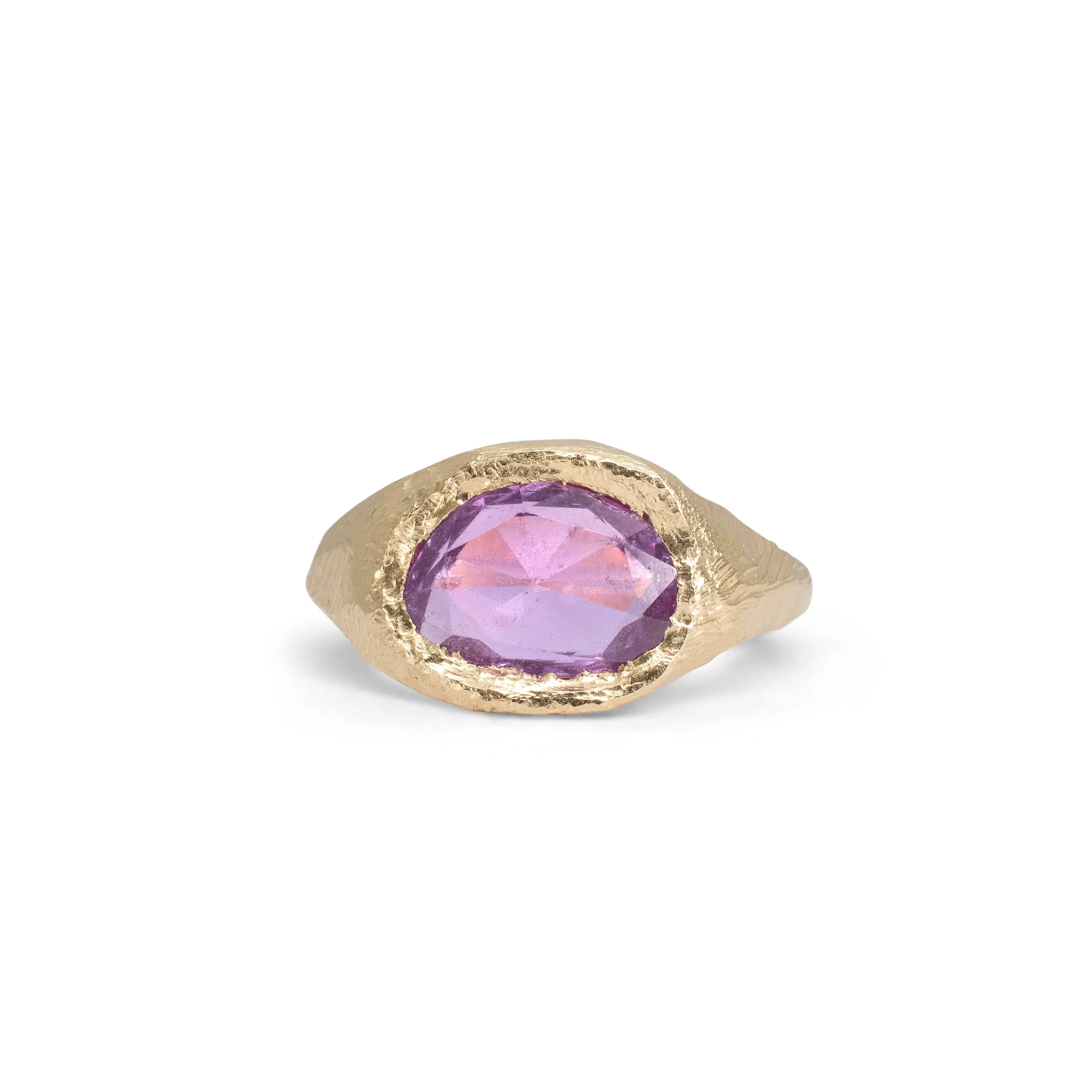 18K Signet Ring in Purple Sapphire