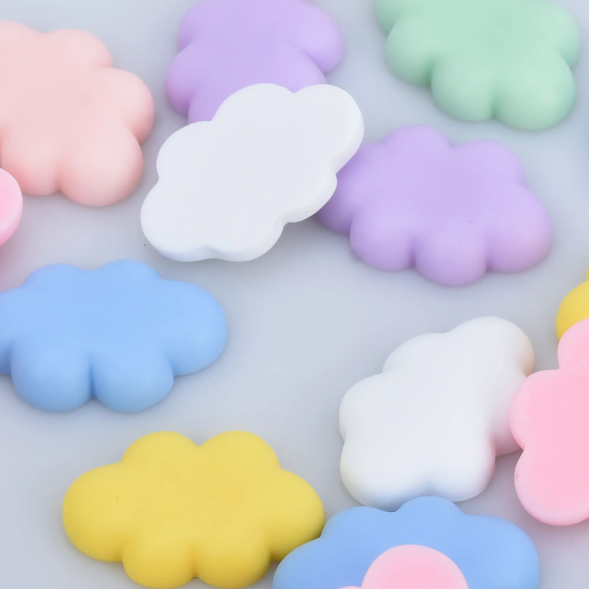 25*17mm Resin Cloud Cabochon Flatback Cloud Charm for Decoden Phone Case mixed color 30pcs 10280450