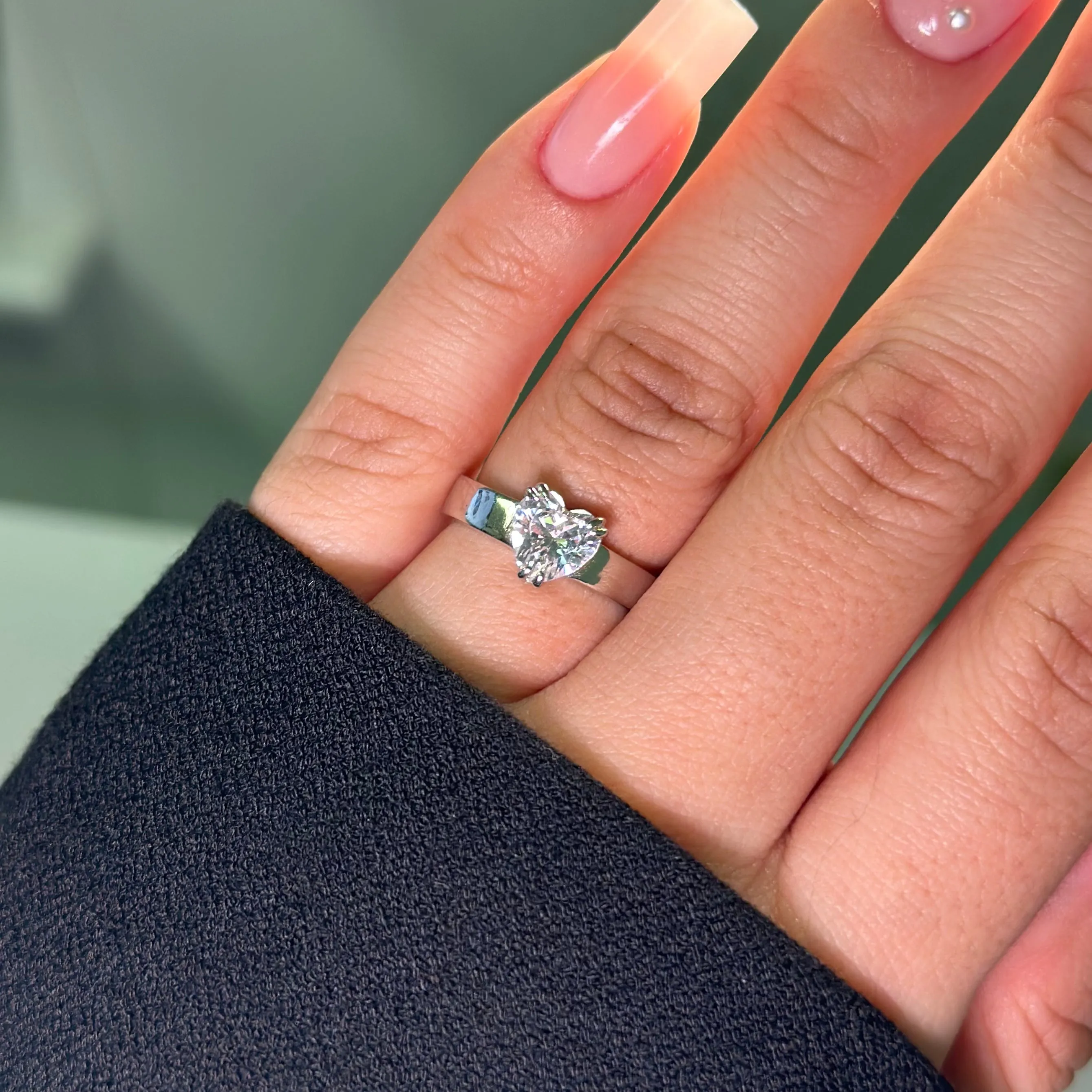 VICKY MOISSANITE RING